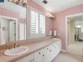 45 N Merrill Circle, Moraga CA 94556