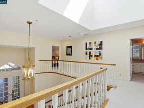 45 N Merrill Circle, Moraga CA 94556