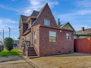2804 Adeline St, Oakland CA 94608