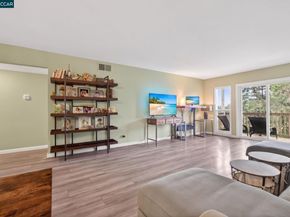 1984 Ascot Dr C, Moraga CA 94556