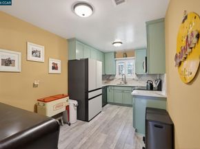 1984 Ascot Dr C, Moraga CA 94556