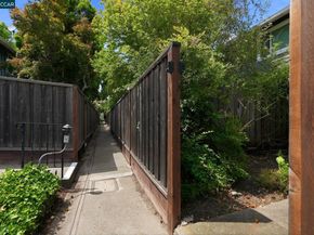 143 Miramonte Dr, Moraga CA 94556