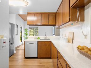 19100 Crest Ave 66, Castro Valley CA 94546