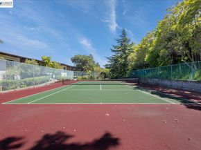 19100 Crest Ave 66, Castro Valley CA 94546