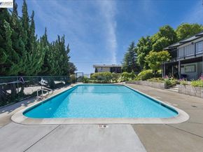 19100 Crest Ave 66, Castro Valley CA 94546
