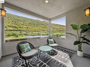 6767 Skyview Drive, Oakland CA 94605