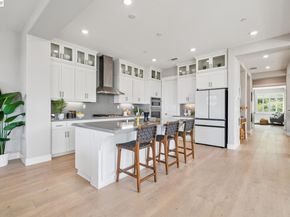 6767 Skyview Drive, Oakland CA 94605