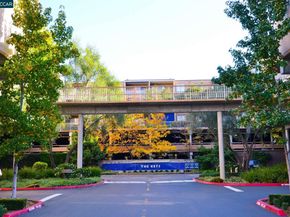 330 N Civic Dr 203, Walnut Creek CA 94596