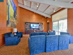 330 N Civic Dr 203, Walnut Creek CA 94596