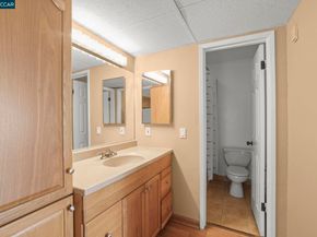 330 N Civic Dr 203, Walnut Creek CA 94596