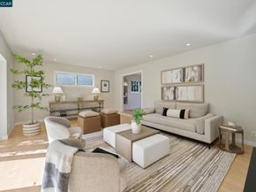 145 Danefield Pl, Moraga CA 94556