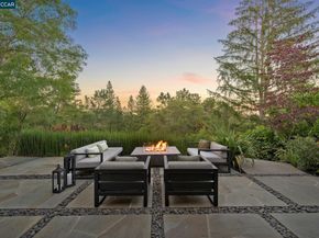 145 Danefield Pl, Moraga CA 94556