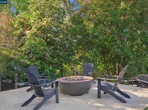 145 Danefield Pl, Moraga CA 94556