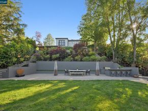 145 Danefield Pl, Moraga CA 94556