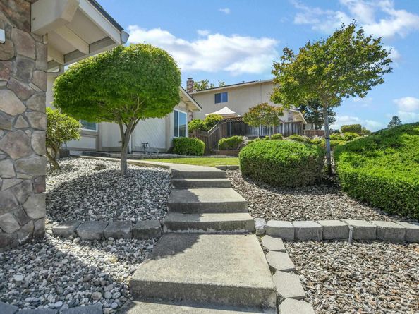 2411 Los Prados Way, Antioch CA 94509