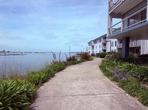 8 Admiral Dr. A232, Emeryville CA 94608