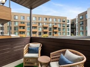 260 Brooklyn Basin Way 460, Oakland CA 94606
