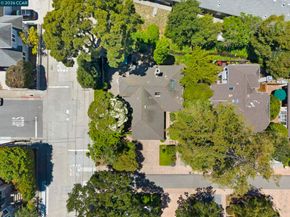 425 Logan St, Santa Cruz CA 95062
