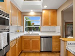 425 Logan St, Santa Cruz CA 95062