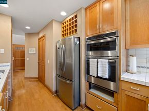 425 Logan St, Santa Cruz CA 95062
