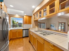 425 Logan St, Santa Cruz CA 95062