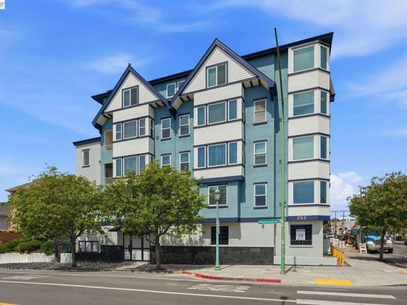 252 International Blvd 303, Oakland CA 94606