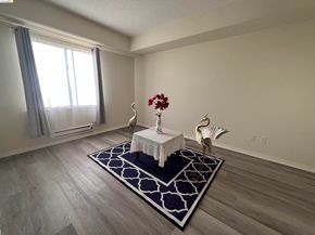 988 Franklin Street 1111, Oakland CA 94607