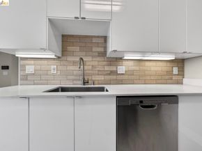 91 Schooner Ct, Richmond CA 94804