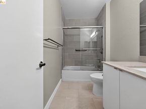 91 Schooner Ct, Richmond CA 94804