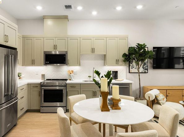 28966 Parkridge Loop 116, Hayward CA 94544