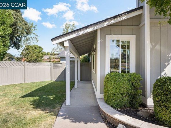 8798 Augusta Ct, Dublin CA 94568