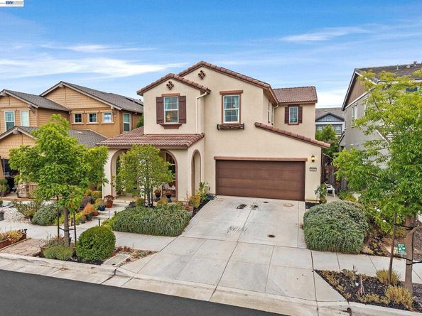 6460 Godani St, Gilroy CA 95020