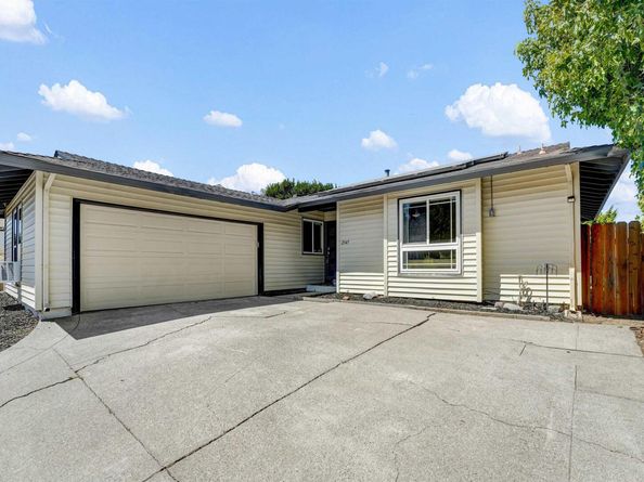 2547 Silvercrest Ct, Pinole CA 94564
