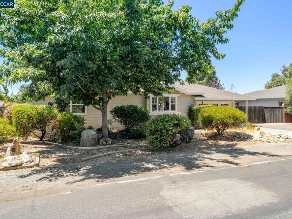 1361 La Vista Ave, Concord CA 94521