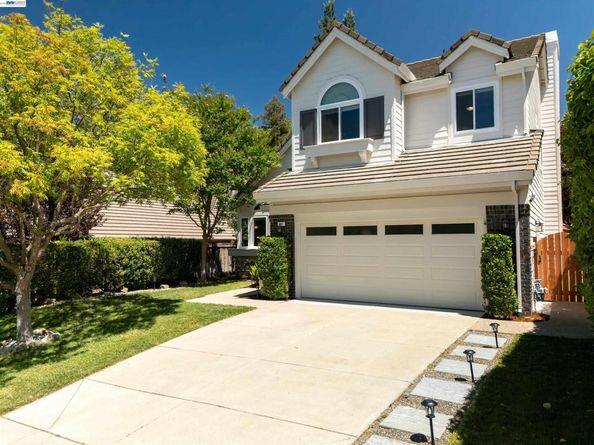 507 Raven Pl, Clayton CA 94517
