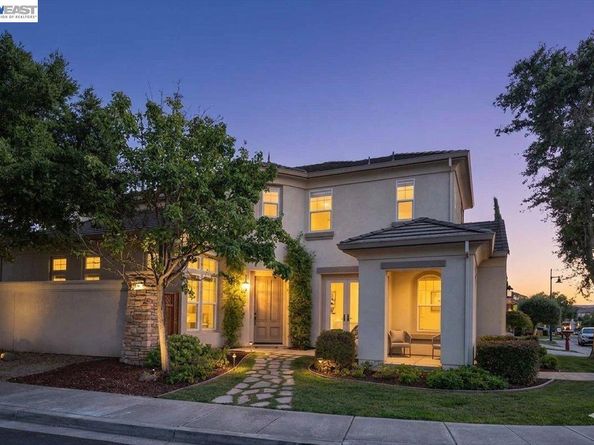 5099 Round Hill Dr, Dublin CA 94568
