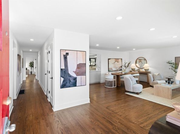 5696 Colton Blvd, Oakland CA 94611