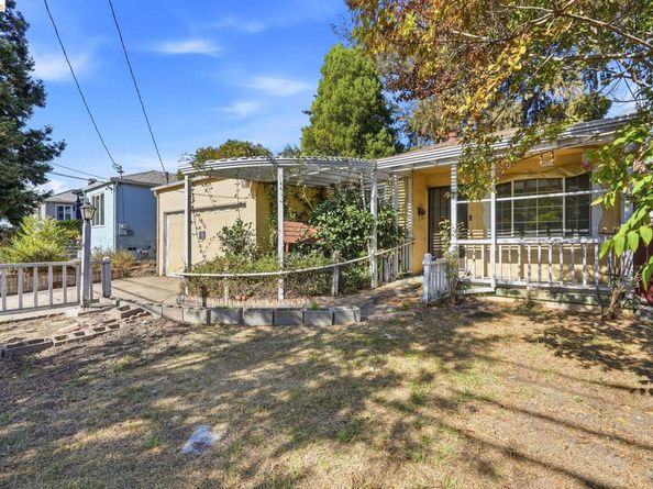 1916 E Street, Fairview CA 94541