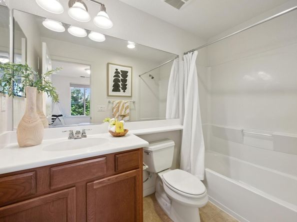 124 Montevina Way, Hayward CA 94545