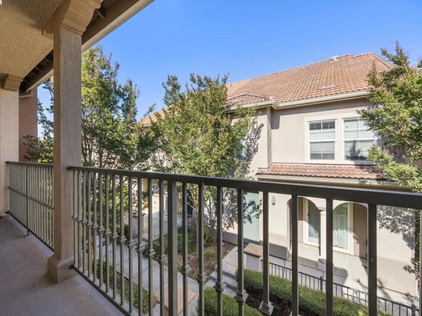 124 Montevina Way, Hayward CA 94545