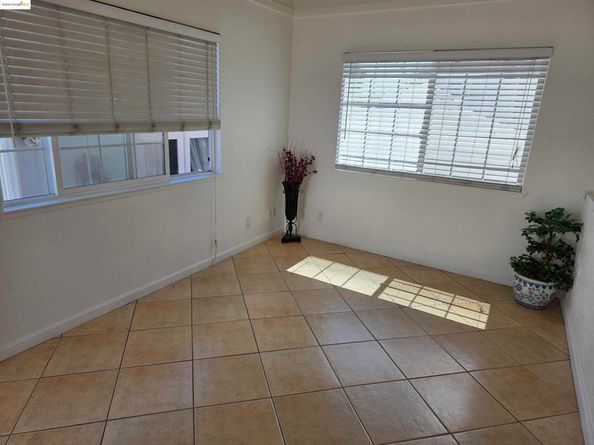 2362 Somerset Ave, Castro Valley CA 94546
