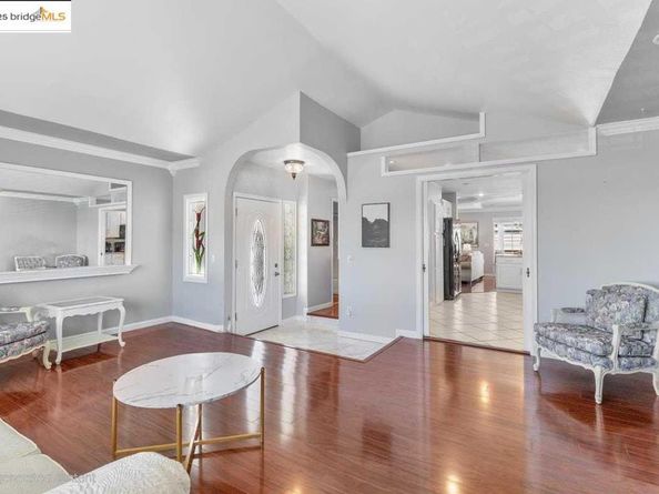 2362 Somerset Ave, Castro Valley CA 94546