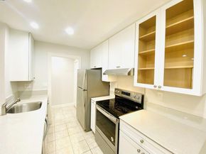 85 Vernon St 103, Oakland CA 94610