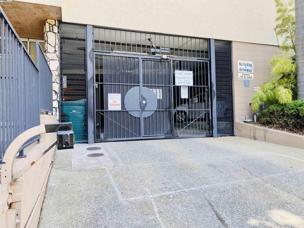 85 Vernon St 103, Oakland CA 94610