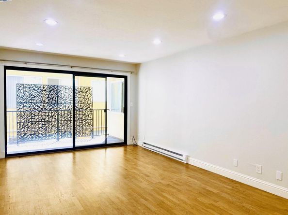 85 Vernon St 103, Oakland CA 94610