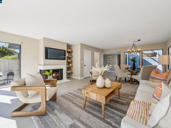 2181 Myrtle Beach Ln, Danville CA 94526