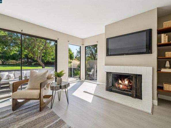 2181 Myrtle Beach Ln, Danville CA 94526