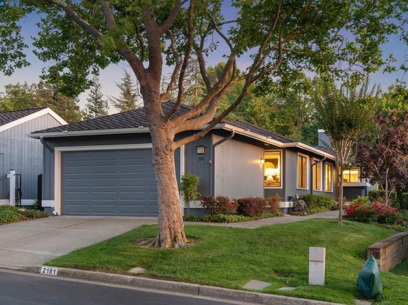 2181 Myrtle Beach Ln, Danville CA 94526