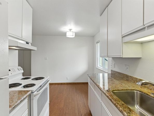 14617 Doolittle Dr, San Leandro CA 94577