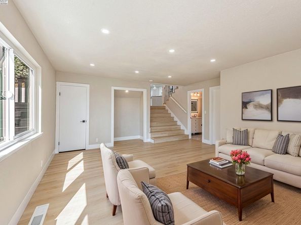 10745 Ridgeview Way, San Jose CA 95127